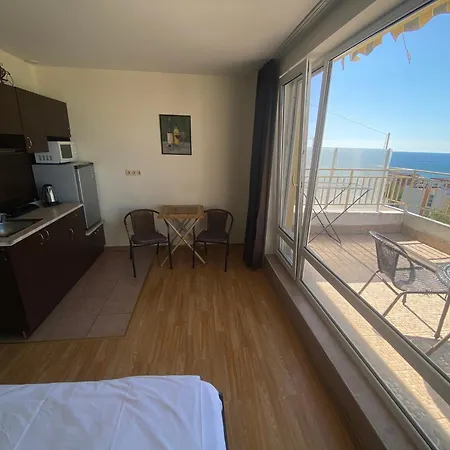 Appartement Sea View Panoramic Apartments, Noks Crown Club