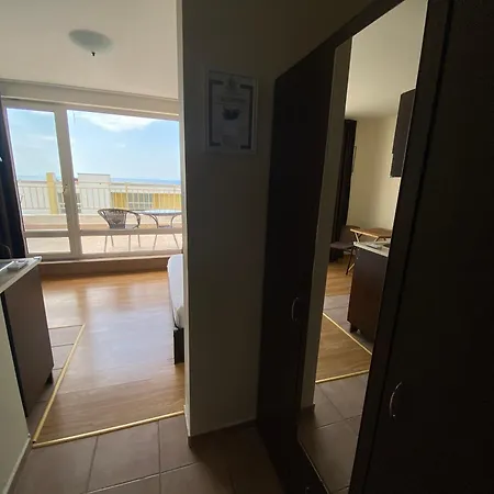 Sea View Panoramic Apartments, Noks Crown Club Apartamento Sveti Vlas