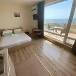 Sea View Panoramic Apartments, Noks Crown Club Апартамент *