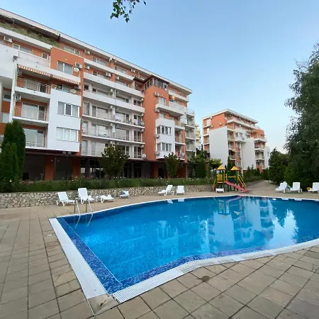 Sea View Panoramic Apartments, Noks Crown Club Апартамент *