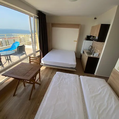 Sea View Panoramic Apartments, Noks Crown Club Apartment *