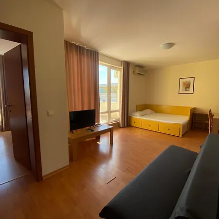 Sea View Panoramic Apartments, Noks Crown Club Апартамент