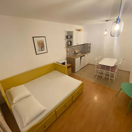 Sea View Panoramic Apartments, Noks Crown Club *