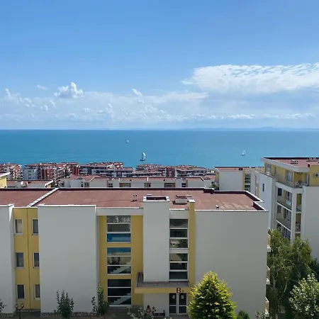 Sea View Panoramic Apartments, Noks Crown Club Appartement *