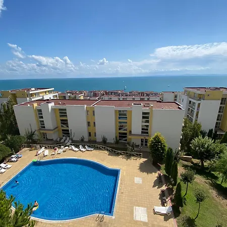 Sea View Panoramic Apartments, Noks Crown Club * 스베티 블라스