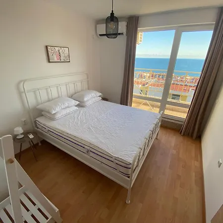 Sea View Panoramic Apartments, Noks Crown Club Appartement